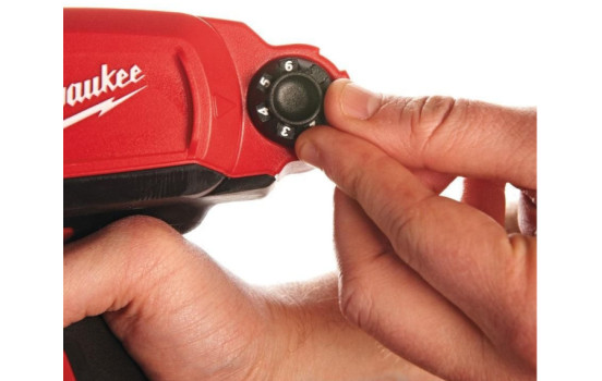 Pistolet à colle/mastic sans fil sous-compact MILWAUKEE M12 PCG/310-201B 310 ml, Image 2