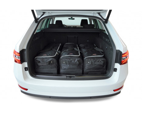 Skoda Superb III (3V) Combi 2015 vagns resväska uppsättning