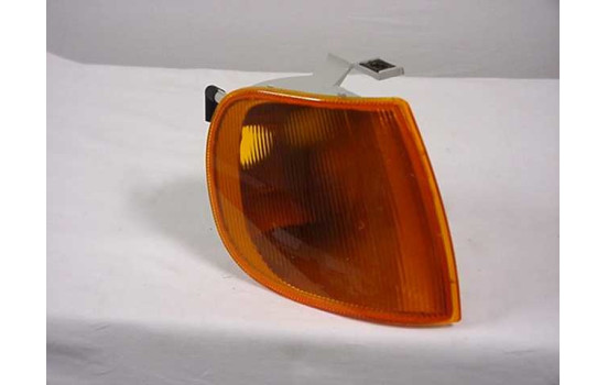 Höger framblinkers upp till 9/'99 ORANGE inklusive Glödlampshållare 5824902 Van Wezel