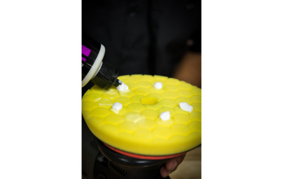 Chemical Guys Hex-Logic Quantum Heavy Cutting Pad Gul (6,5 tum), bild 4