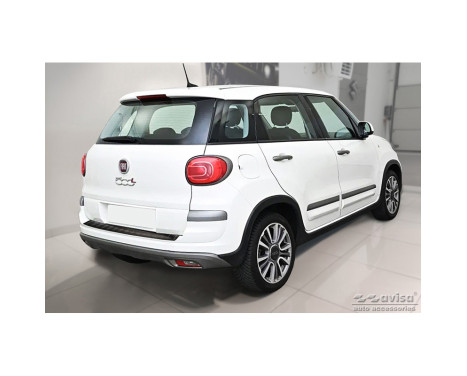 Svart bakre stötfångarskydd i rostfritt stål lämplig för Fiat 500L Facelift 2017- 'Revben', bild 5