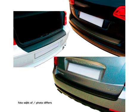 ABS Rear bumper protection strip suitable for Ford Transit Courier & Tourneo Courier 2023 - Black