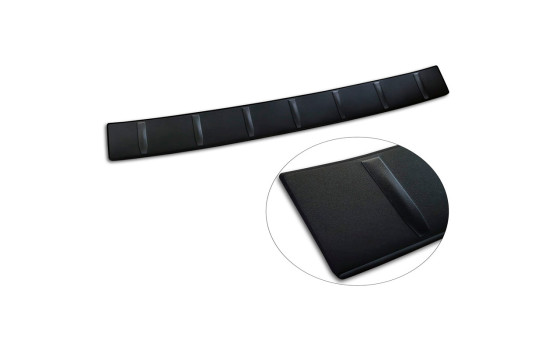 Avisa Matte Black Stainless Steel Rear Bumper Protector BMW 5 Series Touring (G61) 2024- incl. M-Sport, Image 6