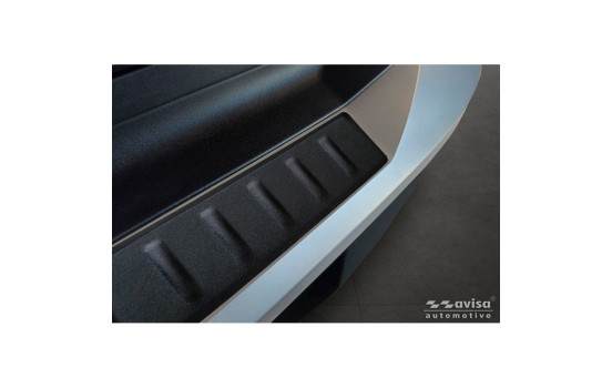 Avisa Matte Black Stainless Steel Rear Bumper Protector suitable for Peugeot 5008 III 2024- 'Ribs', Image 3