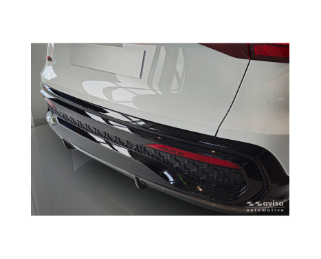 Avisa stainless steel rear bumper protector suitable for Audi Q5 (GUB) 2025- 'Ribs', Image 4