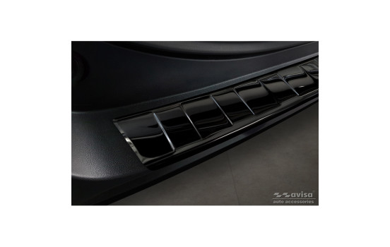 Black-Chrome Stainless Steel Bumper Protector Fits Toyota RAV4 V 2018- 'Ribs', Image 4