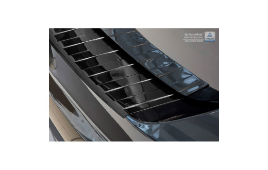 Black-chrome stainless steel bumper protector suitable for Volkswagen Touran III 2015- 'Ribs', Image 4