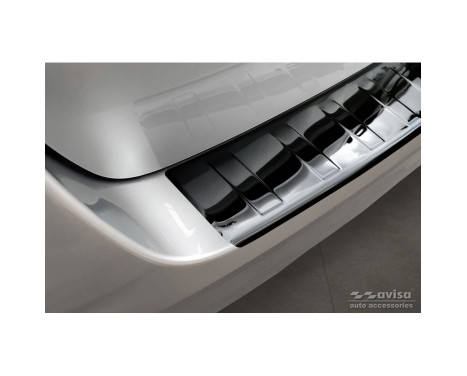 Black-Chrome Stainless Steel Rear Bumper Protector suitable for Volkswagen Multivan T7 2021- 'Ribs', Image 4