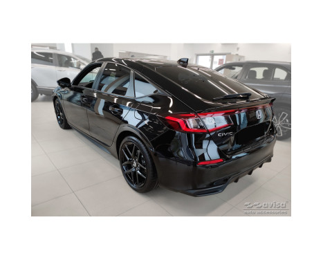 Black stainless steel bumper protector fits Honda Civic XI HB 2022- 'Ribs', Image 5