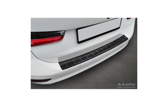 Black stainless steel bumper protector suitable for BMW 3-Series G21 Touring 2019-2022 'Ribs'
