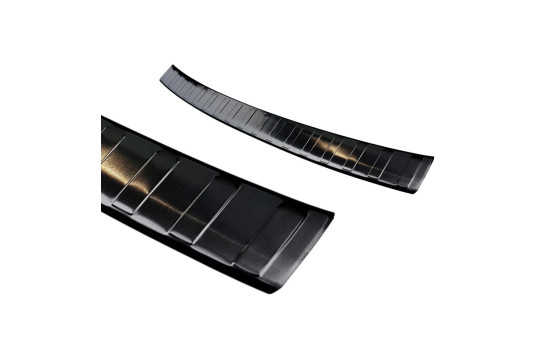 Black stainless steel bumper protector suitable for BMW 3-Series G21 Touring M-Package 2018-, Image 4