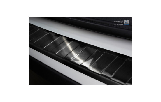 Black stainless steel bumper protector suitable for BMW X1 (F48) Facelift 2015- 'RIbs', Image 4