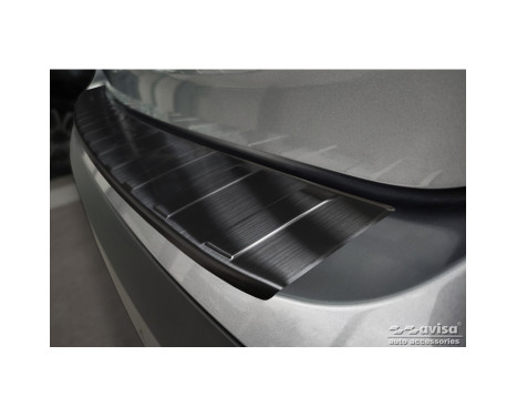 Black stainless steel bumper protector suitable for Citroën C4 & e-C4 2020- 'Ribs', Image 3