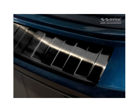 Black stainless steel bumper protector suitable for Mercedes B-Class W247 2018- 'Ribs', Image 4