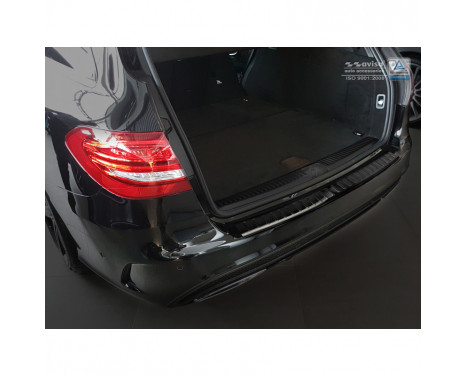 Black stainless steel bumper protector suitable for Mercedes C-Class W205 Kombi 2014- 'RIbs'
