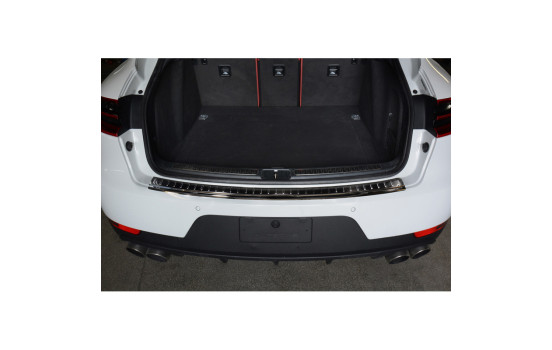 Black stainless steel bumper protector suitable for Porsche Macan 2013- 'Ribs', Image 2