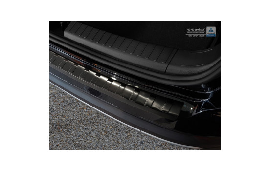 Black stainless steel bumper protector suitable for Seat Ateca 2016- 'Ribs', Image 5