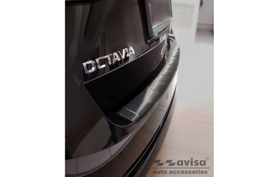 Black stainless steel bumper protector suitable for Skoda Octavia IV Kombi 2020- 'Ribs', Image 3