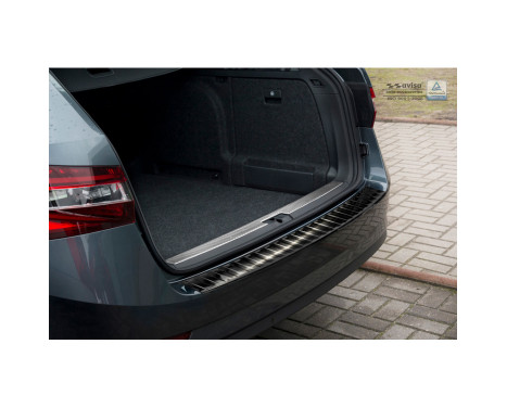 Black stainless steel bumper protector suitable for Skoda Superb III Combi 2015- 'Ribs', Image 2