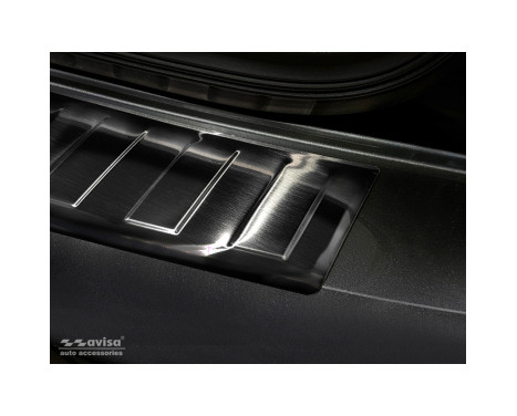 Black stainless steel bumper protector suitable for Volkswagen Caddy 2004-2015 & FL 2015- 'Ribs', Image 2