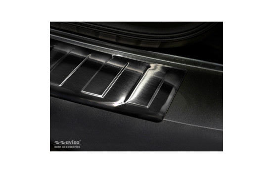 Black stainless steel bumper protector suitable for Volkswagen Caddy 2004-2015 & FL 2015- 'Ribs', Image 2