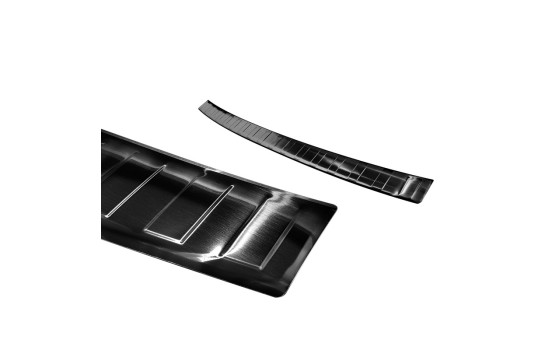 Black stainless steel bumper protector suitable for Volkswagen Caddy 2004-2015 & FL 2015- 'Ribs', Image 4