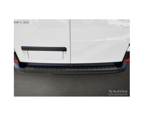 Black stainless steel bumper protector suitable for Volkswagen Crafter & MAN TGE 2017- 'Ribs' ('XL'-, Image 2