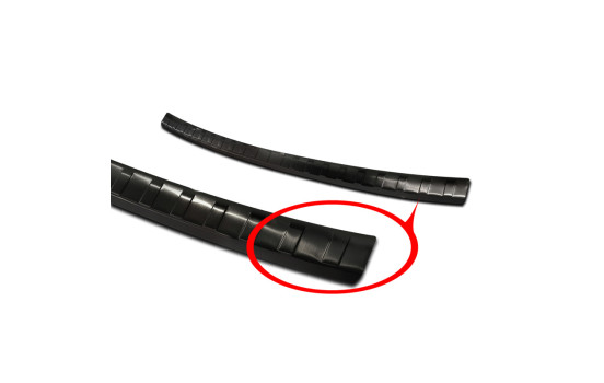 Black stainless steel bumper protector suitable for Volkswagen Golf VIII HB 5-door 2020- 'Ribs', Image 5