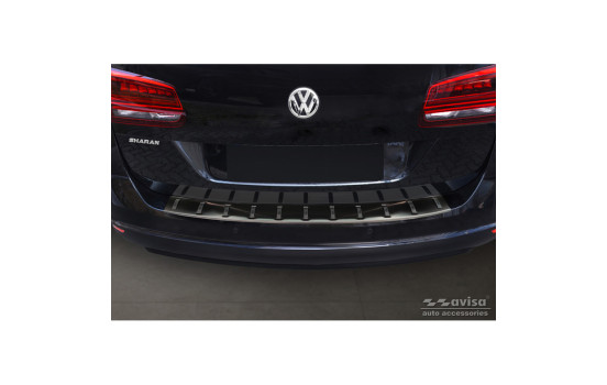 Black stainless steel bumper protector suitable for Volkswagen Sharan II & Seat Alhambra II 2010- 'STRONG E, Image 2