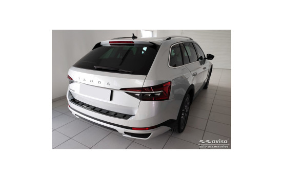 Black Stainless Steel Rear Bumper Protector for Skoda Superb III Combi 2015-2023 incl. Scout, Image 5