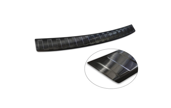 Black stainless steel rear bumper protector Ford Focus III HB Facelift 2014-2018 & Fiesta 2017-2023, Image 6