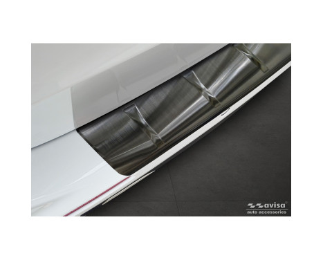Black stainless steel rear bumper protector suitable for Mercedes E-Class (S214) Estate 2023- 'Ribs', Image 2