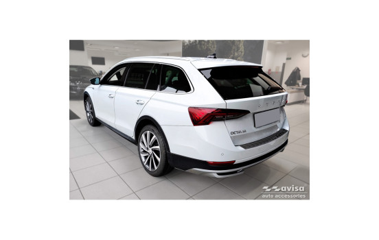 Black stainless steel rear bumper protector suitable for Skoda Octavia Scout (NX5) 2020 - 'Ribs', Image 5