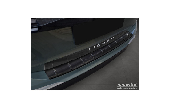 Black stainless steel rear bumper protector suitable for Volkswagen Tiguan (CT1) 2024- 'Ribs'