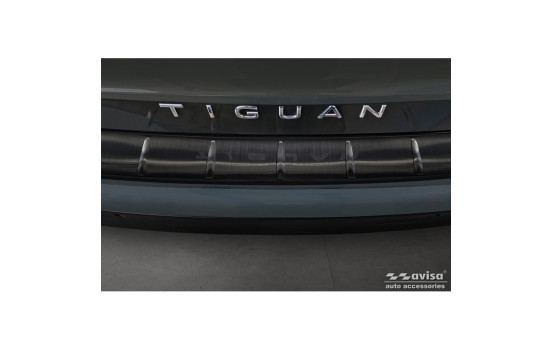 Black stainless steel rear bumper protector suitable for Volkswagen Tiguan (CT1) 2024- 'Ribs', Image 5