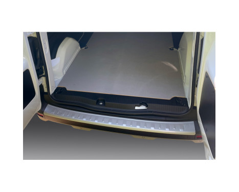 Bumper protector suitable for Renault Kangooo III / Mercedes Citan (W420) / Nissan Tow, Image 2