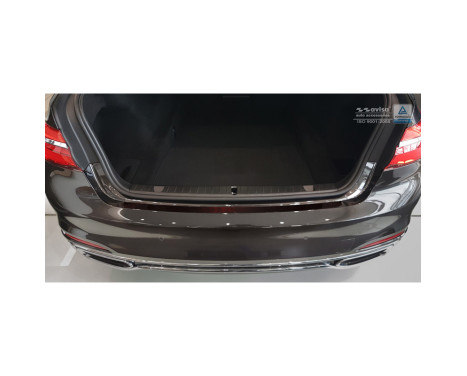 Carbon Bumper protector suitable for BMW 7-Series G11/G12 2015- Red-Black Carbon, Image 3