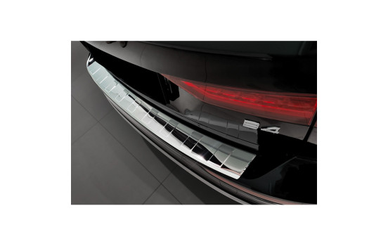 Chrome stainless steel bumper protector suitable for Volvo V60 II / V60 II Cross Country 2018- & V60 II Plus