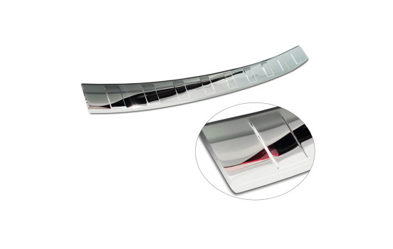 Chrome stainless steel bumper protector suitable for Volvo V60 II / V60 II Cross Country 2018- & V60 II Plus, Image 6