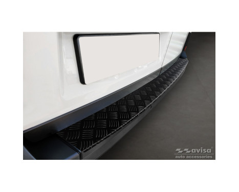 Matte Black Aluminum Bumper Protector Fits Volkswagen Crafter & MAN TGE 2017- 'Riffled Pl