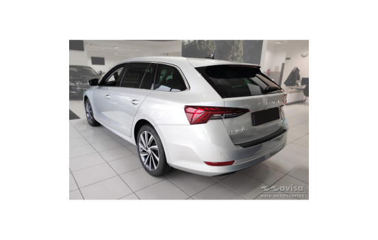 Matte black Aluminum Bumper protector suitable for Skoda Octavia IV Kombi 2020- (incl. RS, excl., Image 4