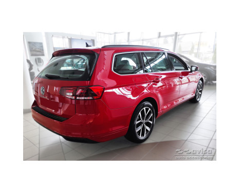 Matte black stainless steel bumper protector suitable for Volkswagen Passat 3G Variant 2014- 'Ribs', Image 4