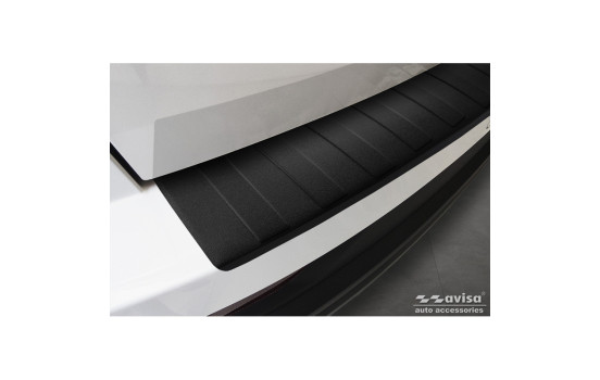 Matte black stainless steel rear bumper protector suitable for Skoda Karoq Facelift 2022- + Sportline Facelift 2022, Image 3