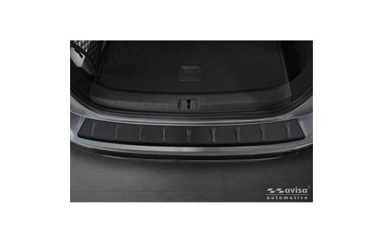 Matte black stainless steel rear bumper protector suitable for Volkswagen ID.7 Tourer 2024- 'Ribs', Image 4