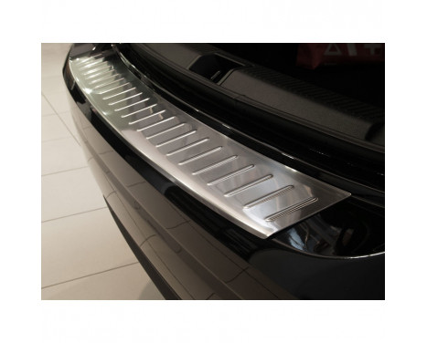 RVS Rear bumper protector Renault Fluence sedan 2013- / Clio IV Grand Tourer 2012- 'Ribs', Image 3