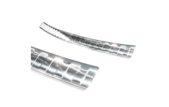 Stainless steel bumper protector suitable for BMW 3-Series G21 Touring M-Package 2018- 'Ribs', Image 4