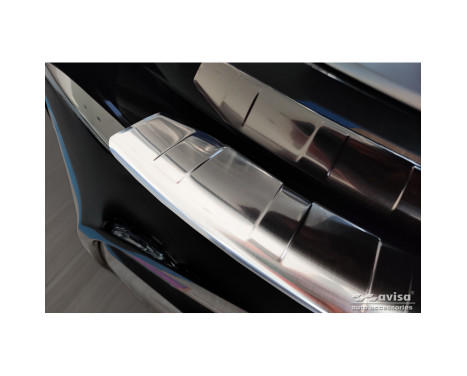 Stainless steel bumper protector suitable for BMW i3 (i01) Facelift 2017- 'Ribs', Image 4