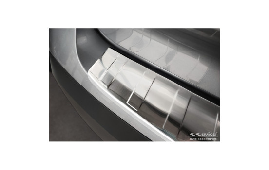Stainless steel bumper protector suitable for Citroën C4 & e-C4 2020- 'Ribs', Image 4