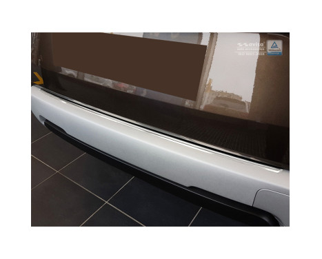 Stainless steel bumper protector suitable for Dacia Duster II 2018- 'Ribs', Image 3