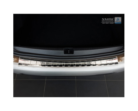 Stainless steel bumper protector suitable for Dacia Duster II 2018- 'Ribs', Image 4